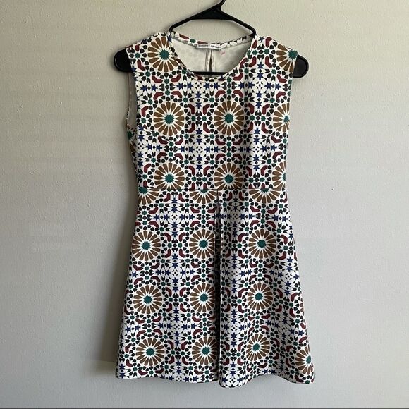 ZARA TILE PRINTED GEOMETRIC ECRU SLIT BACK MINI DRESS - Picture 2 of 14